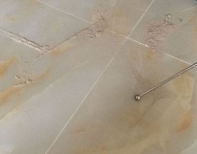 垫江瓷砖空鼓维修公司分享粘合剂选择不当在瓷砖铺贴过程中可能导致以下问题