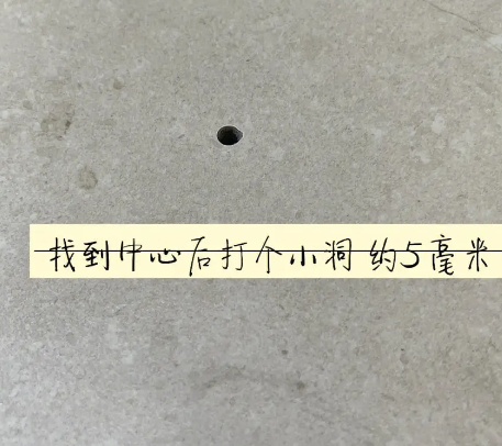 垫江瓷砖空鼓维修公司专业解答在瓷砖铺贴过程中，如果砂料搅拌不均匀，将会带来以下问题